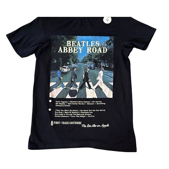 Apple Abbey Road Beatles Women’s Graphic Black Short Sleeve Size Small NWT - Picture 3 of 5